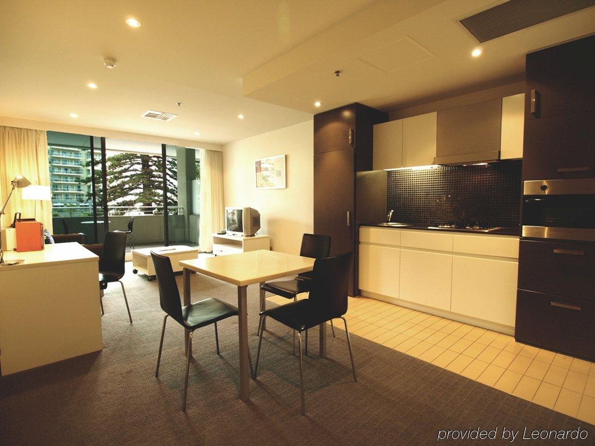 Oaks Glenelg Liberty Suites Adelaide Zimmer foto