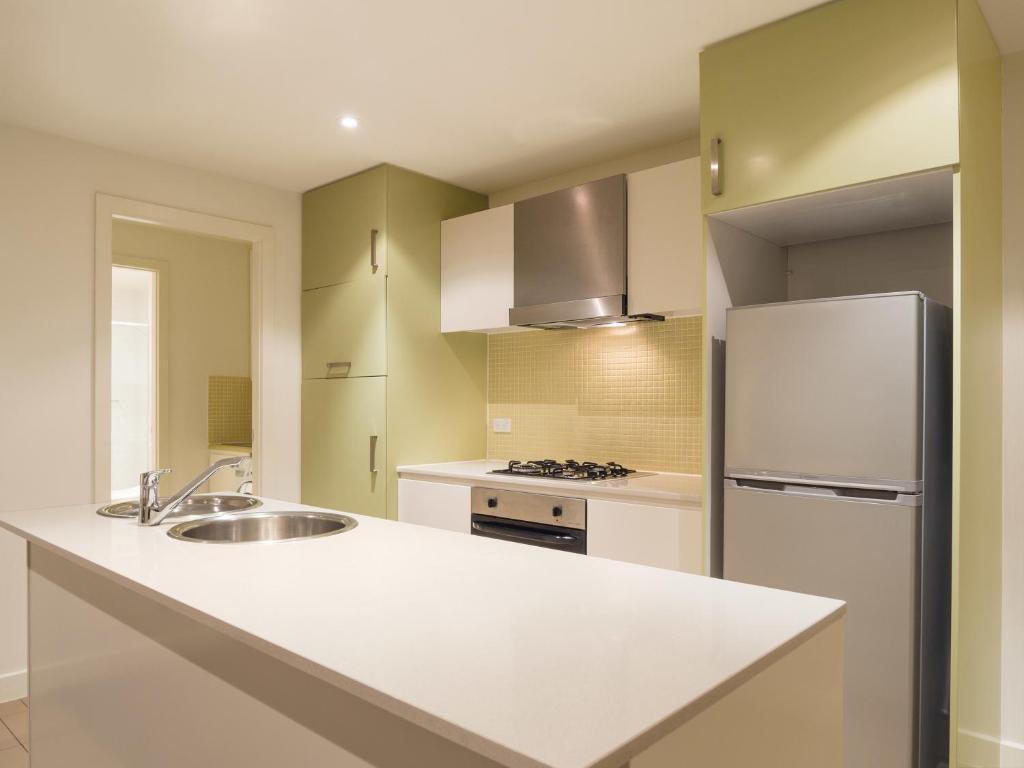 Oaks Glenelg Liberty Suites Adelaide Zimmer foto
